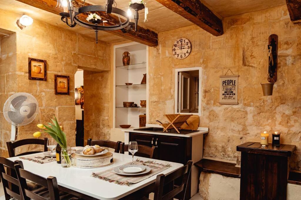 Enchanting 2Bdr Townhouse In Valletta Centre! 外观 照片